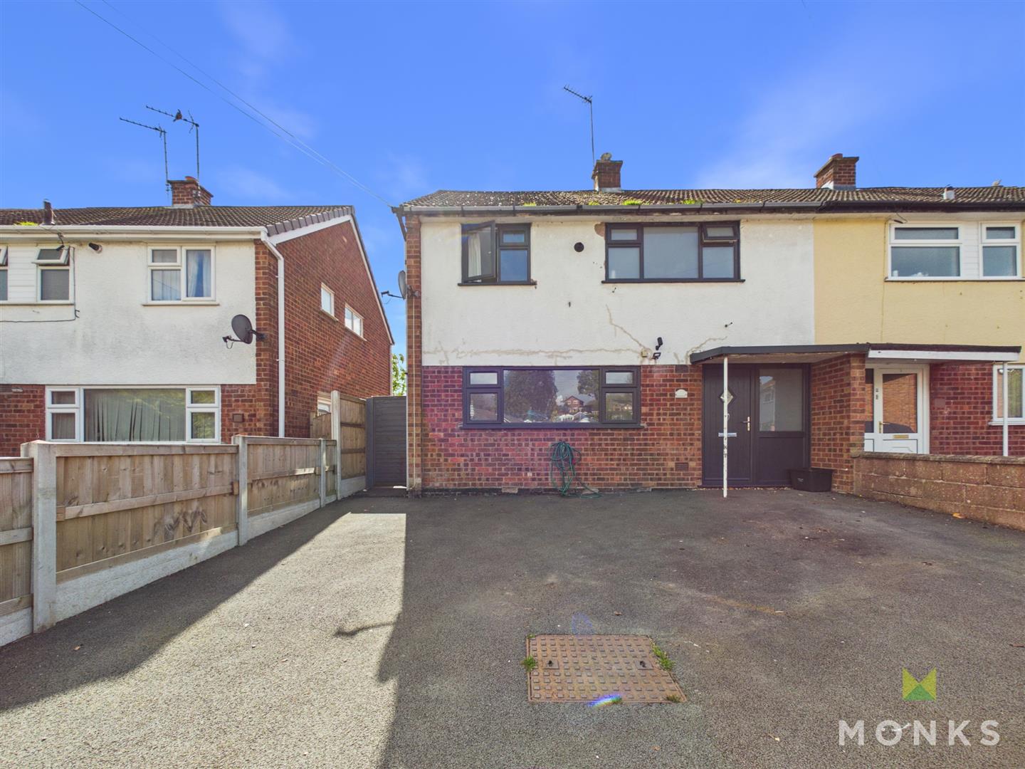 47 Brookhouse Road, Oswestry, SY11 2JW For Sale